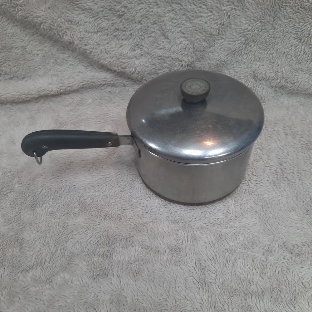 Revere Ware 4 Quart 1801 Copper Bottom Vintage Sauce Pan Pot W/Lid Clinton IL
